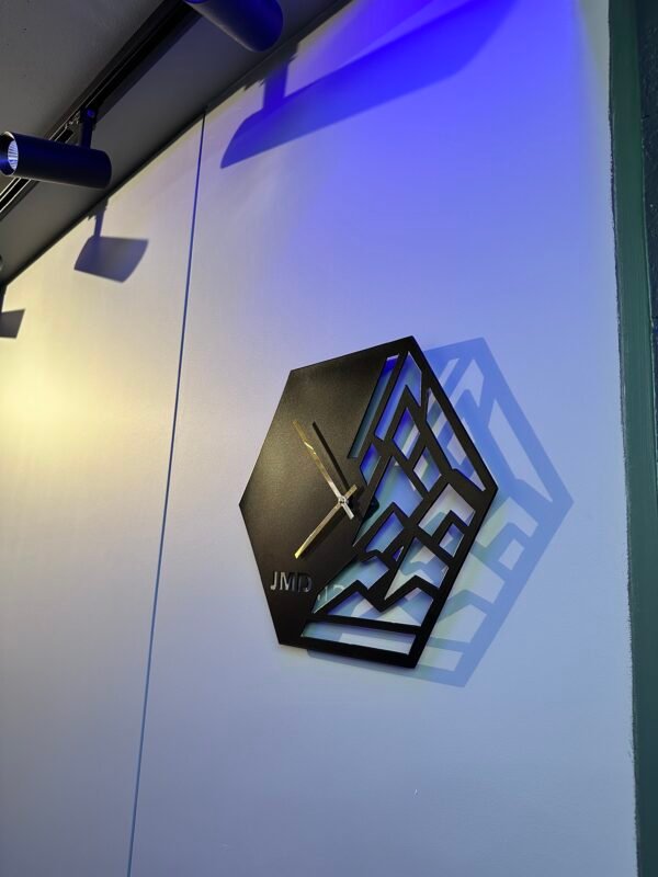 Horloge murale hexagonale en métal - JMD H01